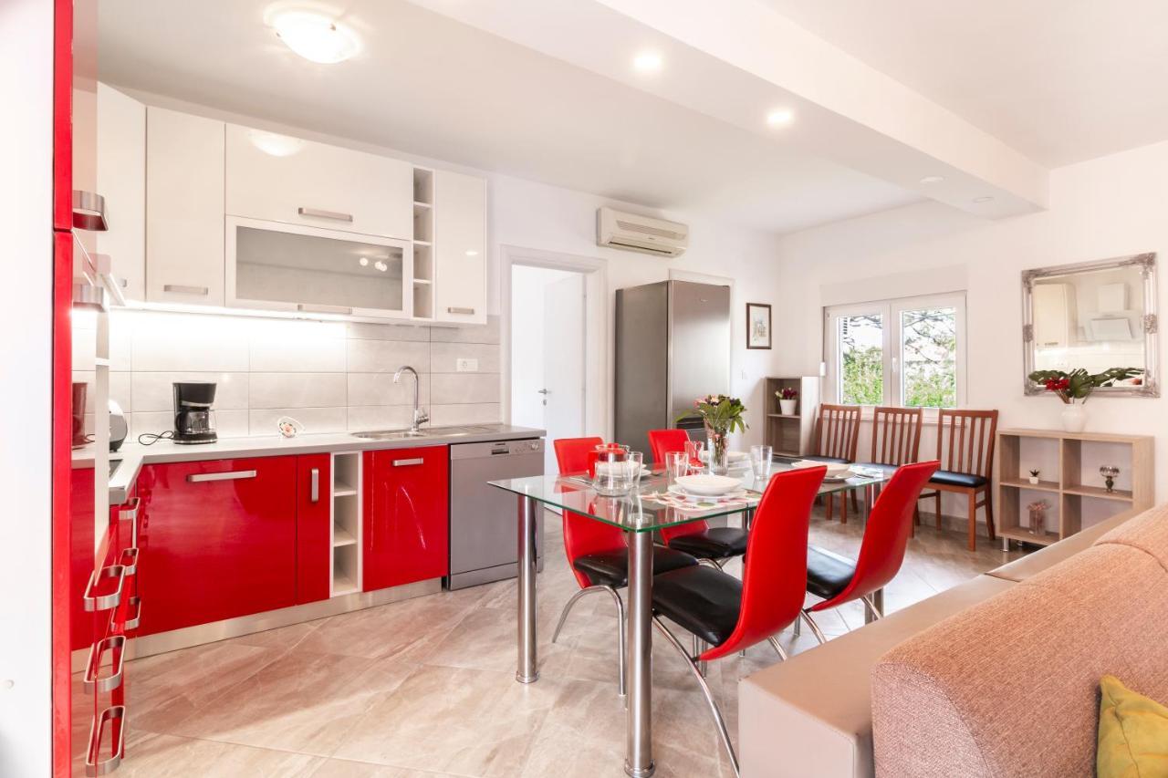 Apartman Gabrijela สปลิท ภายนอก รูปภาพ